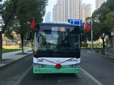 “小塊頭，大能量” 武漢街頭上新“漢產(chǎn)”純電動公交車(圖1)