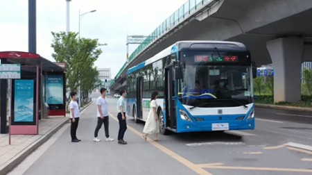 獲8張牌照！中車“智駕”，引領(lǐng)自動駕駛“新浪潮”(圖1)